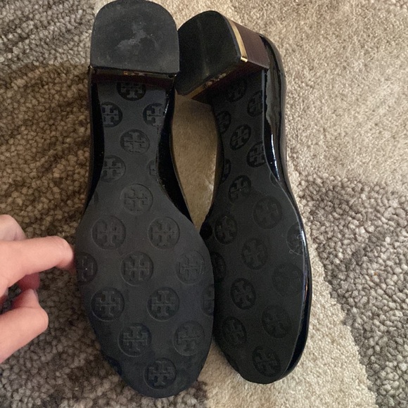 Tory Burch Amy Pump patent leather - Picture 4 of 5